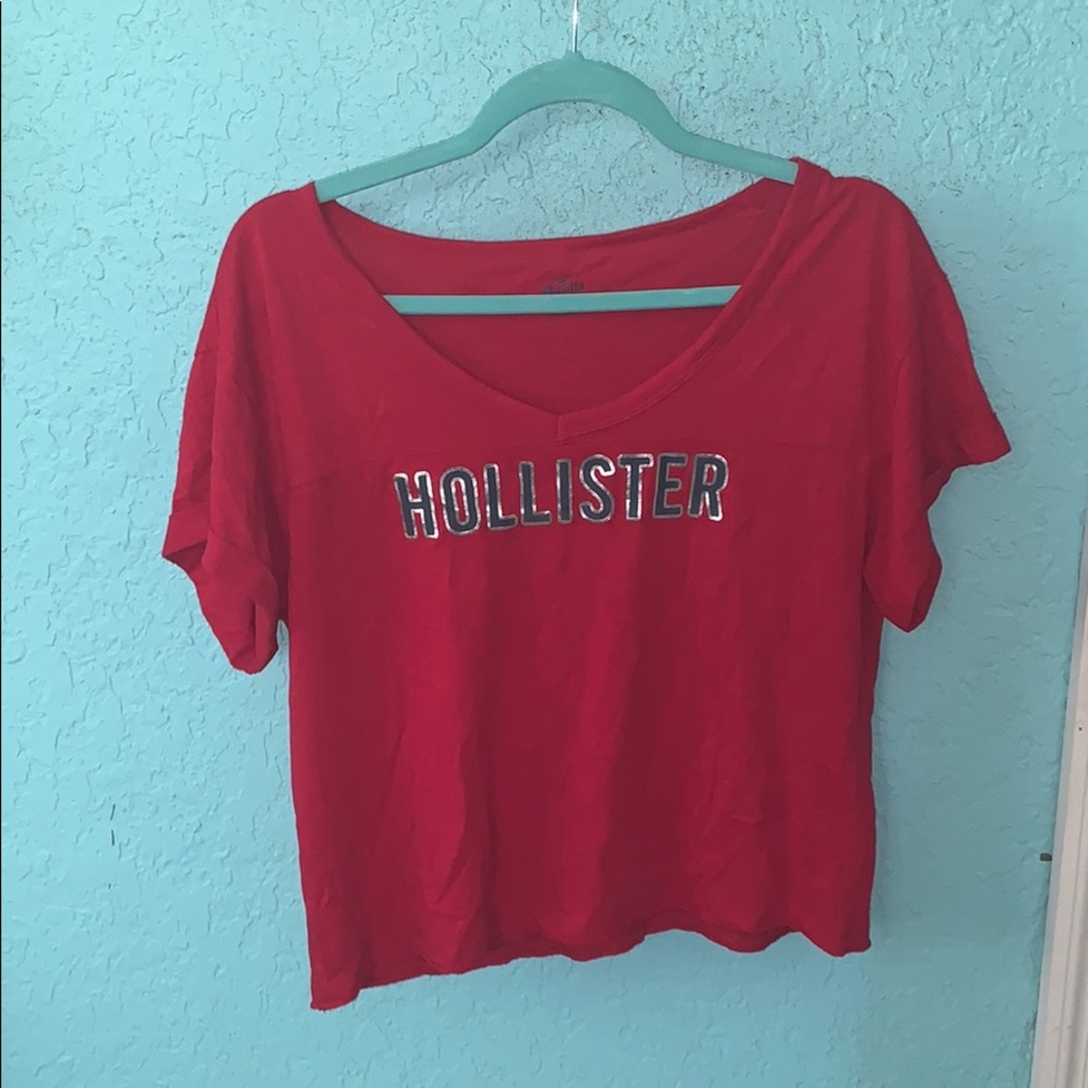 Red Hollister tshirt